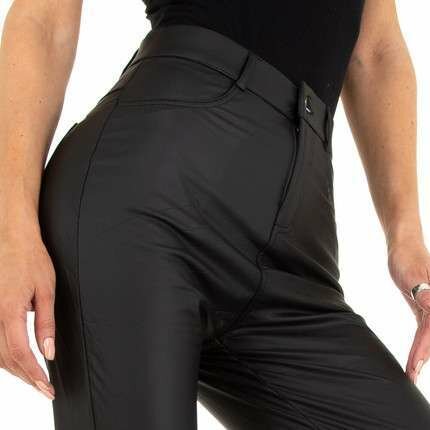 leatherlook broek zwart, met zakken achter